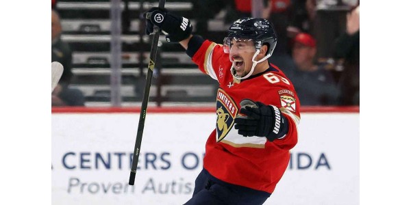 Brad Marchand je potěšen, že si získal důvěru Florida Panthers Brad Marchand je potěšen, že si získal důvěru Florida Panthers